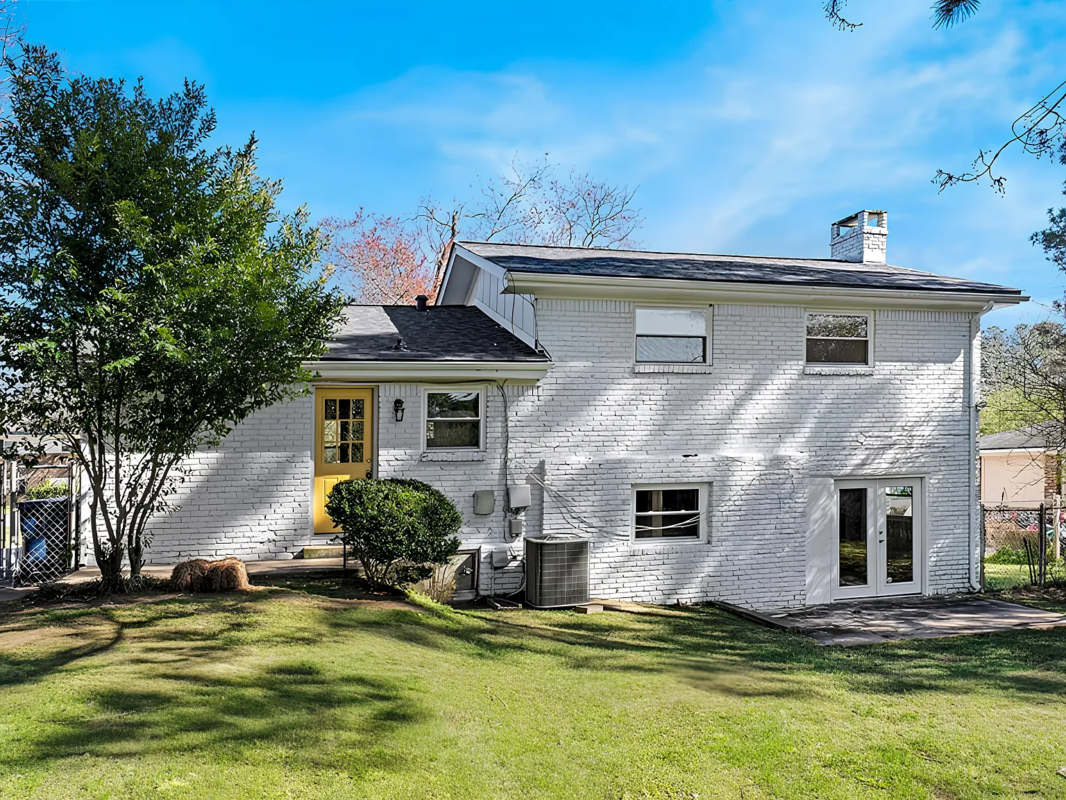4 bed, 2.0 bath, $624 — Photo 3