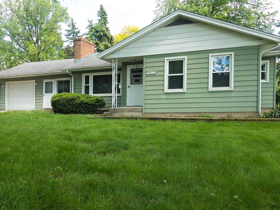 1st image of 1022 Woodland Dr