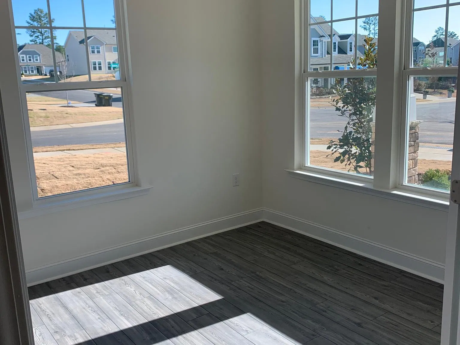 905 Harmony Ranch Ln — Photo 3