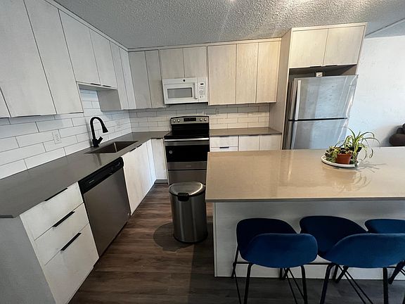 3rd image of 1150 Deer Valley Dr #1014