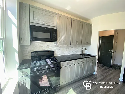 Rented by Coldwell Banker Reliable Real Estate | media 4