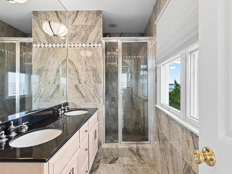 863 Dune Rd — Photo 50