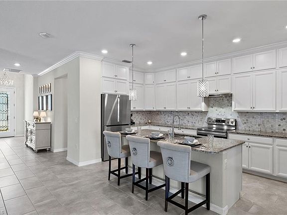 4th image of 11848 Arbor Trace DR
