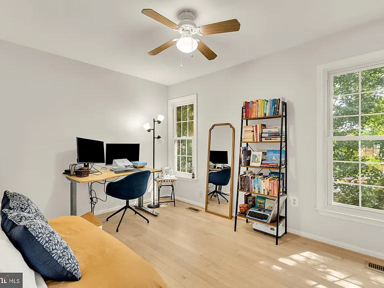 2536 S Walter Reed Dr #D — Photo 16