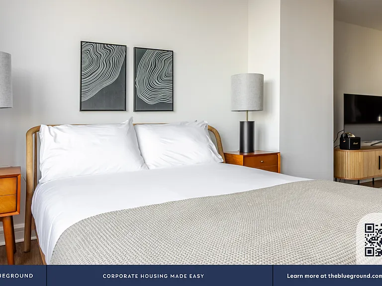 140 Riverside Blvd #415 — Photo 10