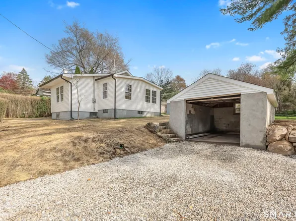 4 Kingsbury Road, New Fairfield, CT 06812