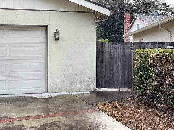 3rd image of 2109 Quinn Ave