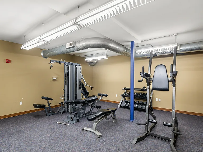Blue Ribbon Lofts — Photo 15