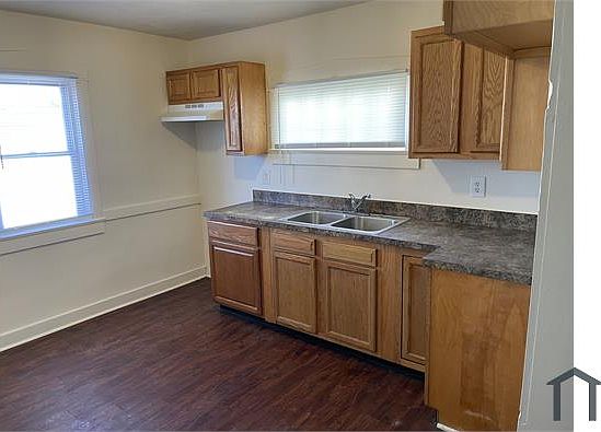 2nd image of 244 S 41st St