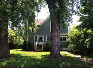 516 6th St W, Ashland, WI 54806