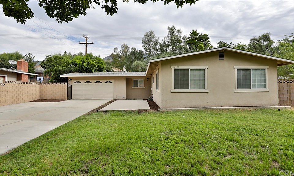 1st image of 840 Sequoia St