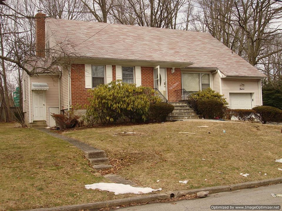 2nd image of 12 Robert Dr