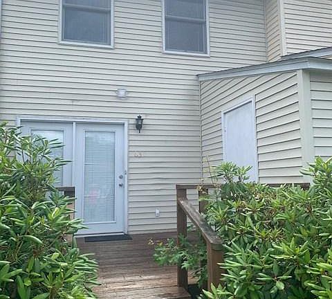 4th image of 630 N 3rd St