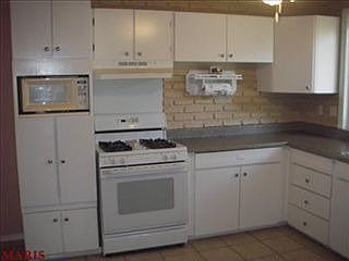 2nd image of 1400 Balmoral Dr