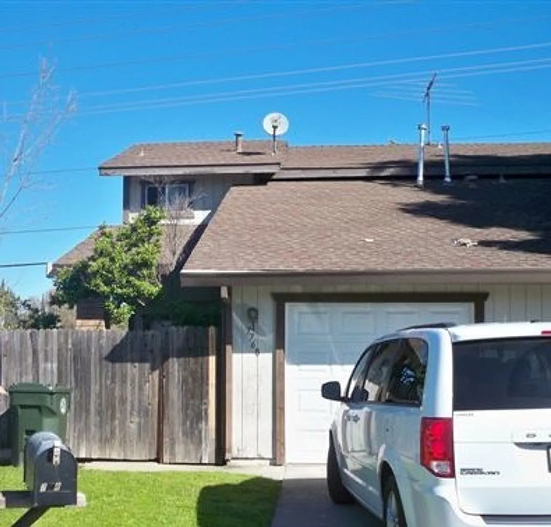 7758-7760 Pompei Court — Photo 1