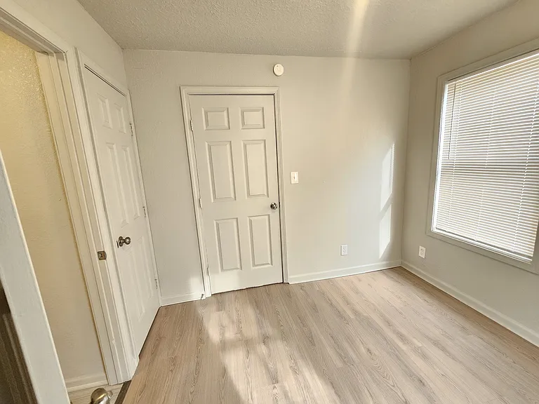 503 S 50th West Ave — Photo 4