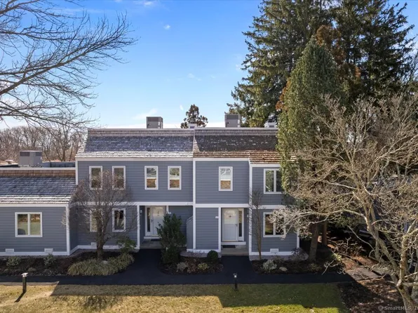 21 Castle Rock #21, Branford, CT 06405