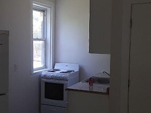 3rd image of 145 Washington St Unit 3-B