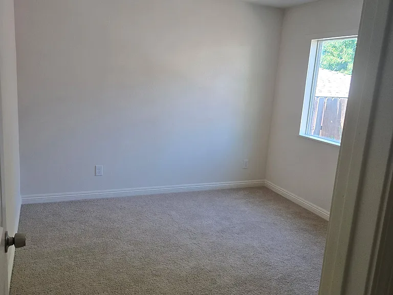 625 Flicker St #625 — Photo 10