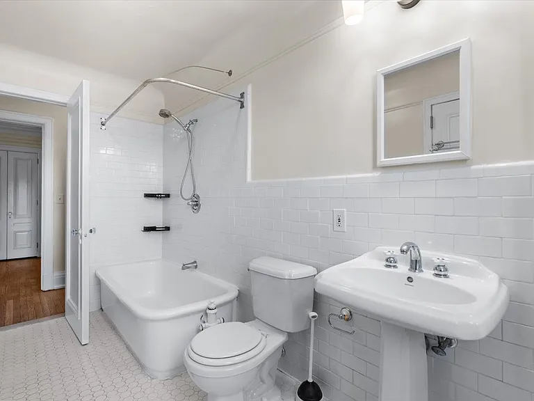 2900 E Jefferson Ave #C3 — Photo 28
