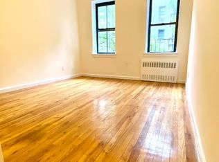 490 E 74th St #3AV, New York, NY 10021