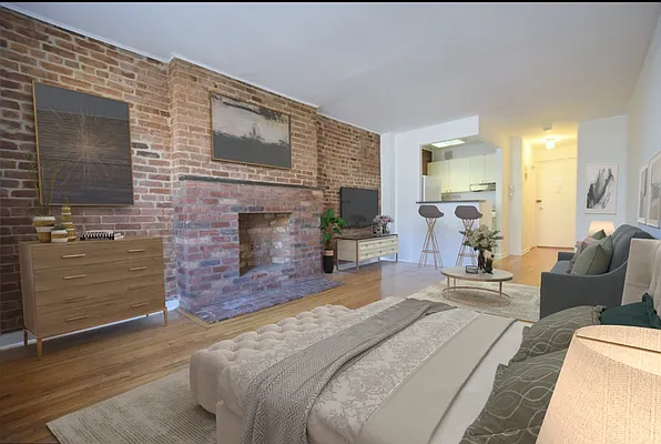 Rented by Cayenne Realty Group | media 7