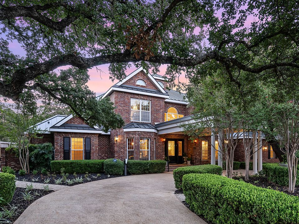 1st image of 207 Branch Oak Way
