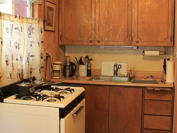 5th image of 17425 River Ln