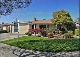 1st image of 2749 Custer Dr