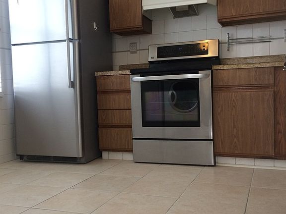2nd image of 9620F Vinca Cir #1