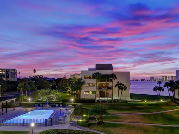 50 Coe Rd APT 311, Belleair, FL 33756