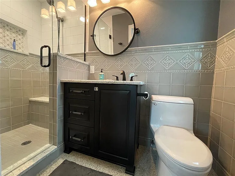 17045 Dolphin Dr — Photo 27
