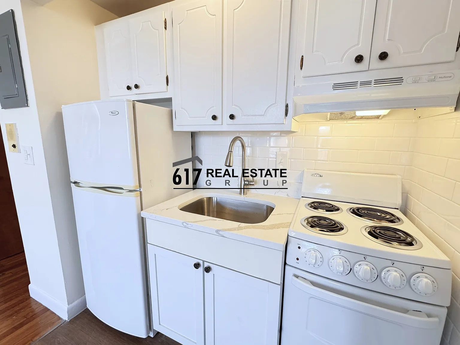 1 bed, 500 sqft, $2,300 — Photo 2