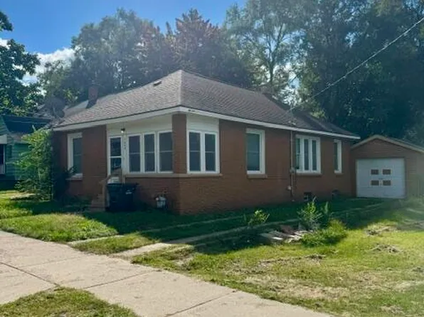 1505 7th St, Muskegon, MI 49441