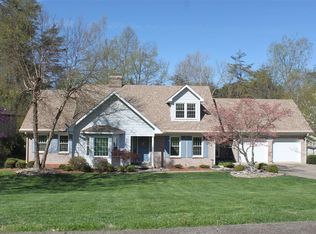412 Red Bud Dr, Elizabethtown, KY 42701