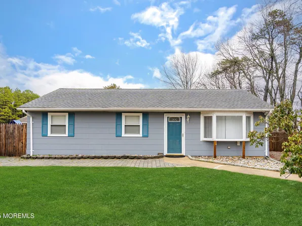 25 Twain Avenue, Barnegat, NJ 08005