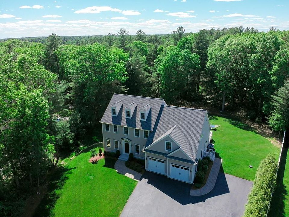 1st image of 15 Stonemoor Dr