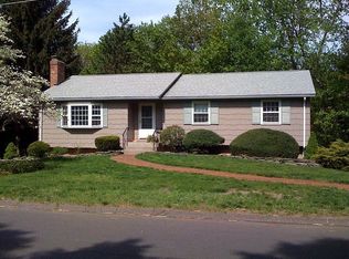83 Hollow Brook Rd, Windsor, CT 06095