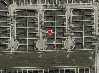 2419 Tall Sequoia Dr, Fresno, TX 77545