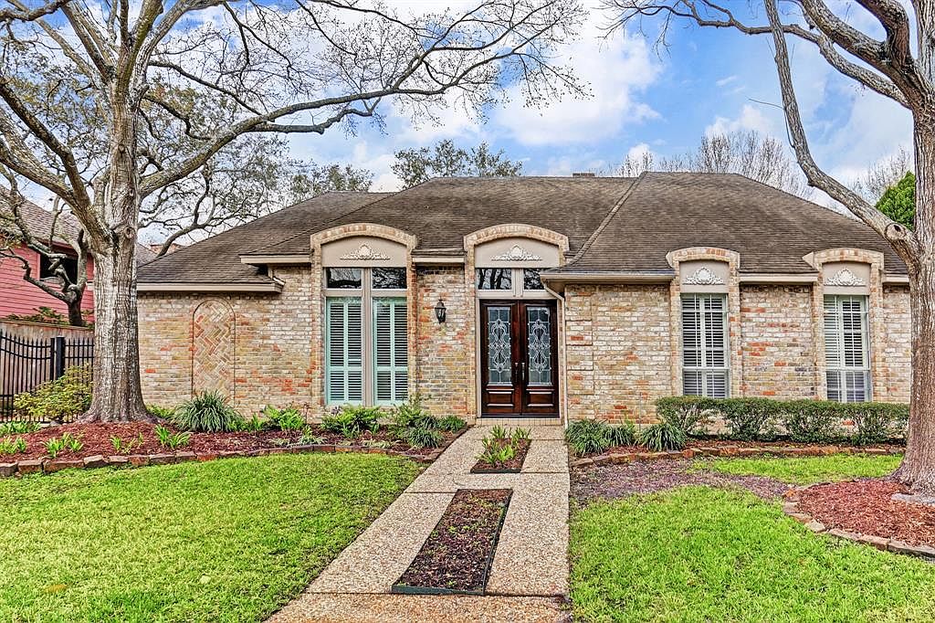 まお✕2 12214 Maple Rock Dr, Houston, TX 77077 | Zillow