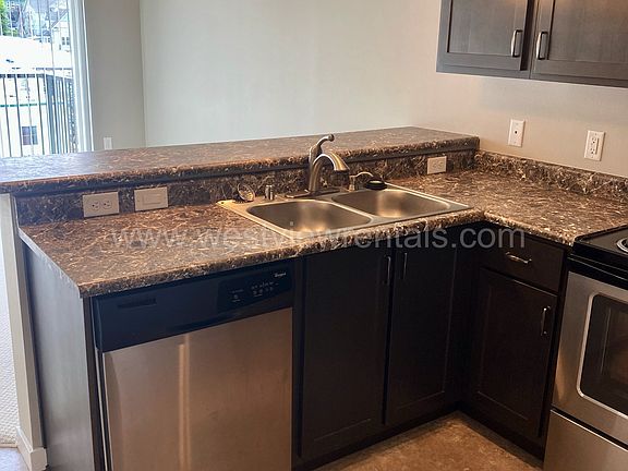 5th image of 1010 Railroad Ave #11003608