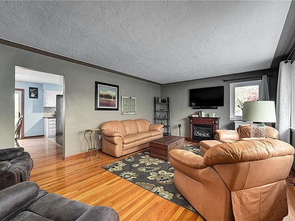 5th image of 416 Stafford Dr
