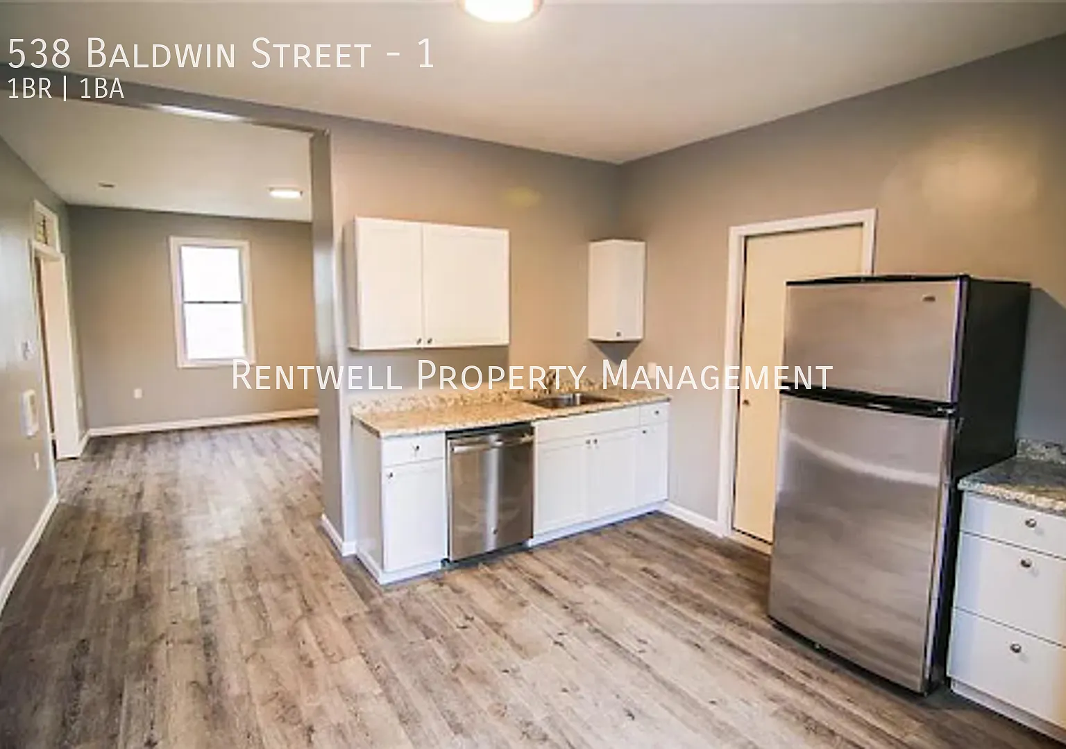 Updated 1st Floor 1-Bedroom/Studio Apartment with In-Unit Laundry — Photo 3