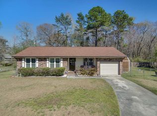 207 Pelican St, Ladson, SC 29456