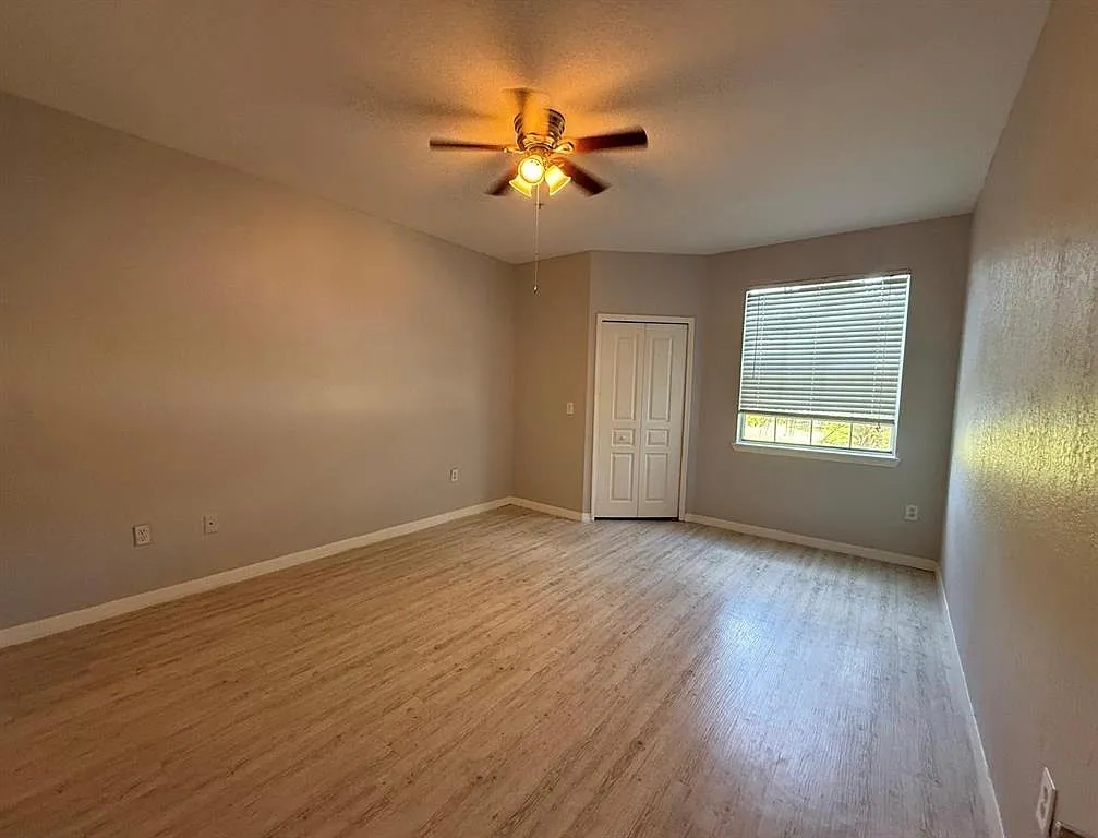 2 bed, 2.0 bath, 1032 sqft, $1,650 — Photo 3