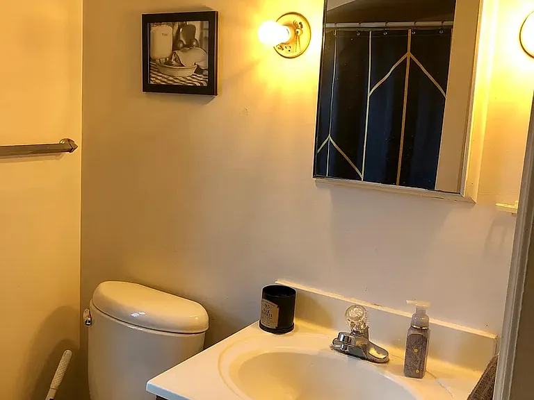1719 Jackson Ave #2 — Photo 14