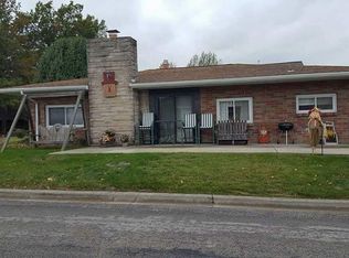 319 E Market St, Taylorville, IL 62568