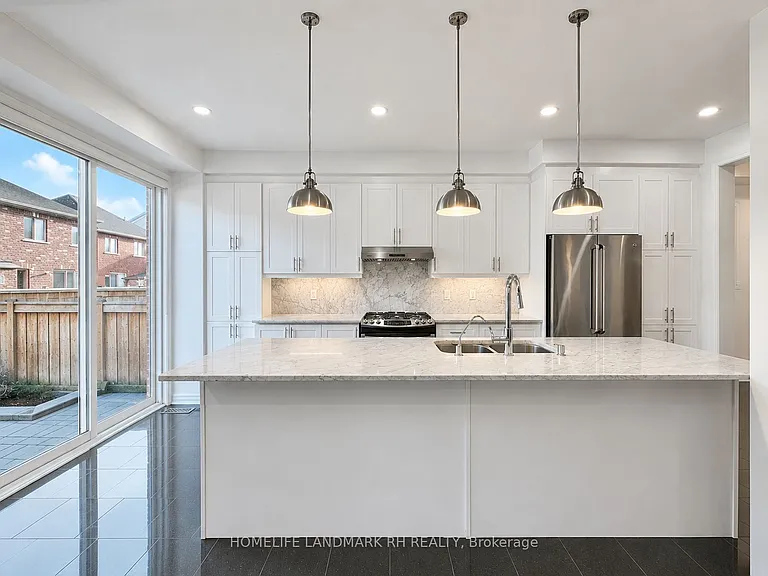 91 Cobb St — Photo 11