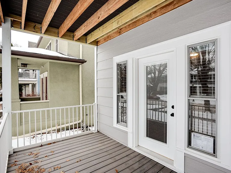 941 Goodrich Ave — Photo 22