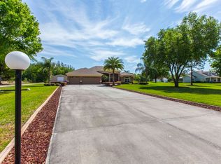 6310 Country Club Rd, Zephyrhills, FL 33544